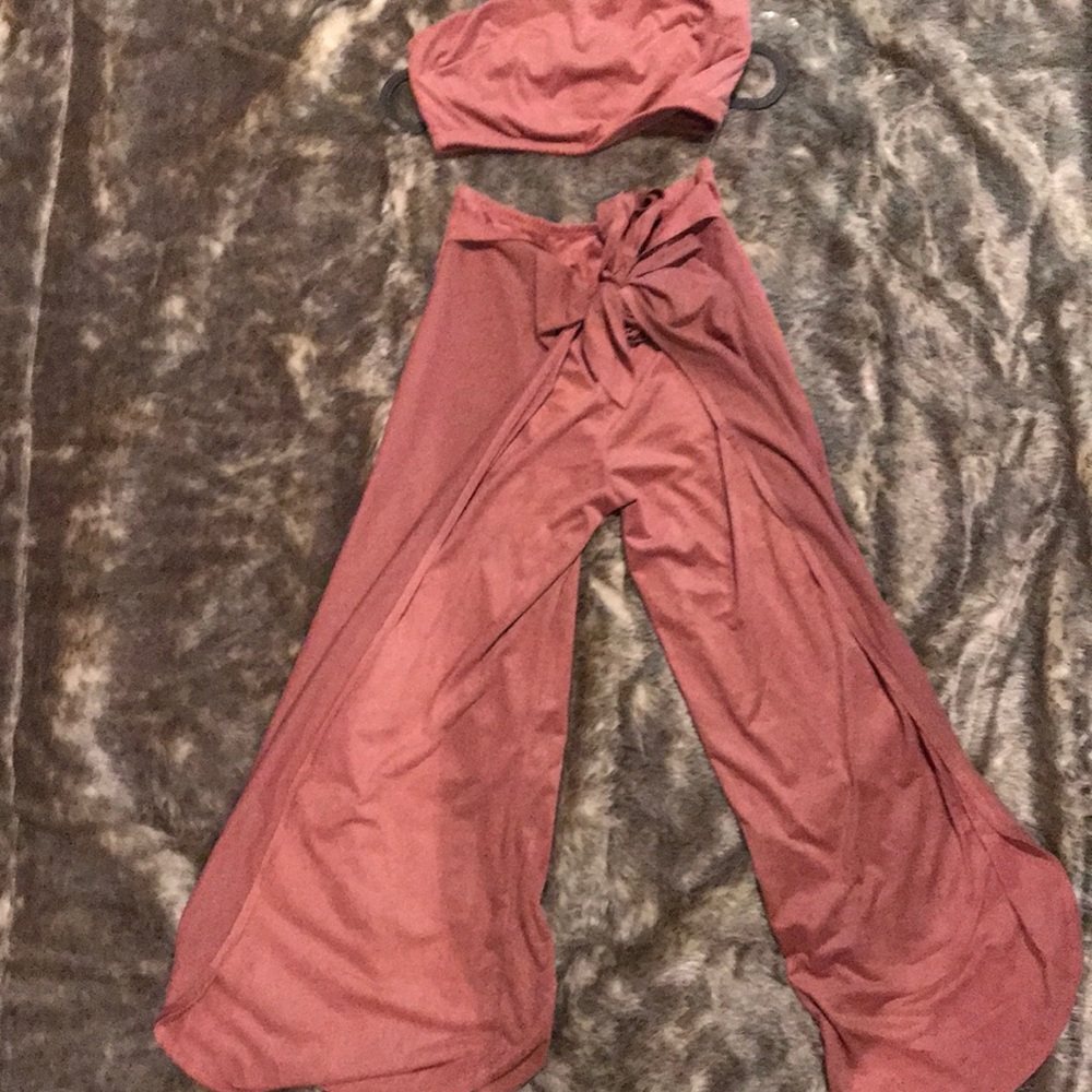 Gorgeous two peace set